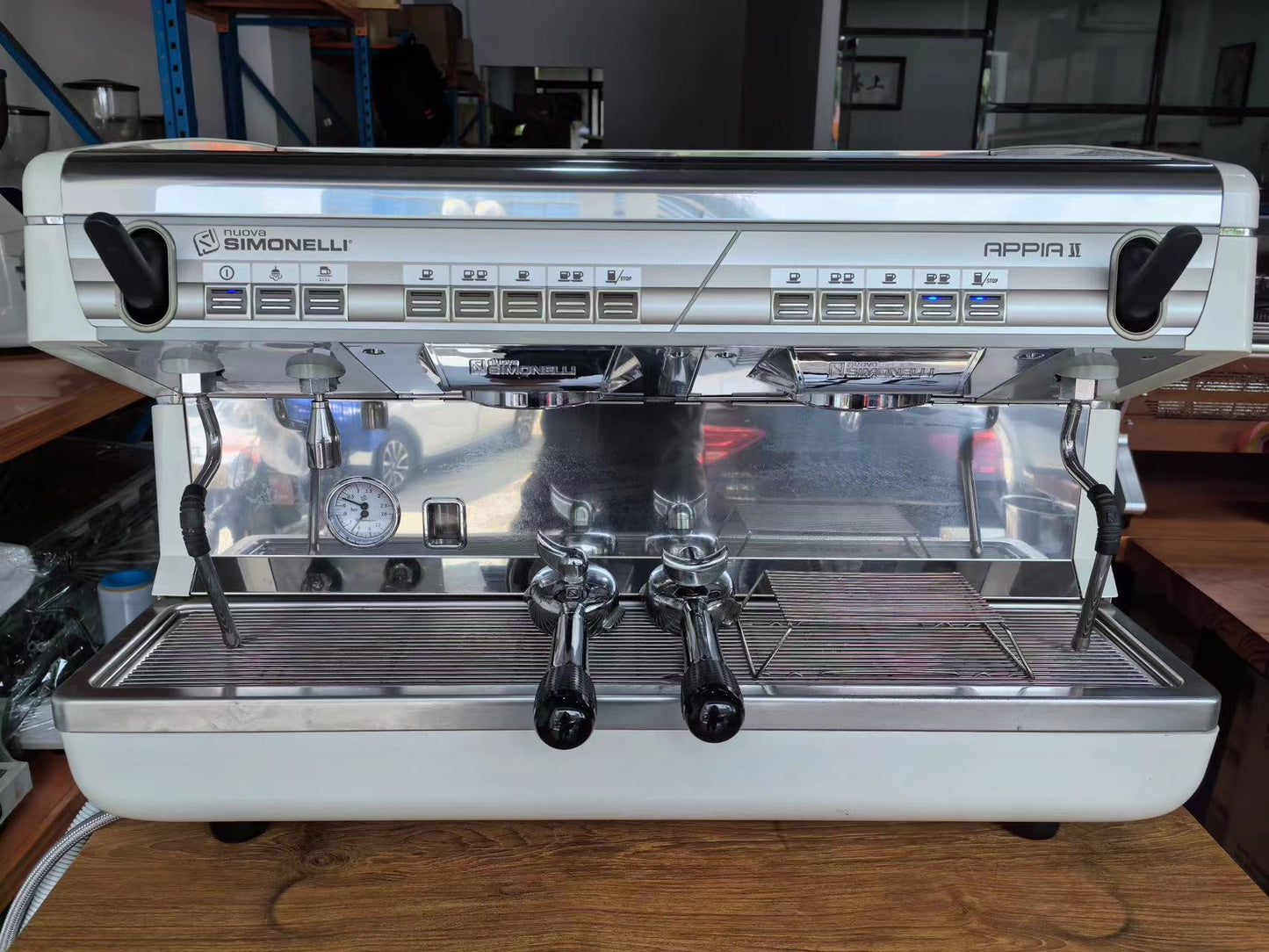 Nuova 'Like-New' Commercial Used Coffee Machine(N-W-0701)