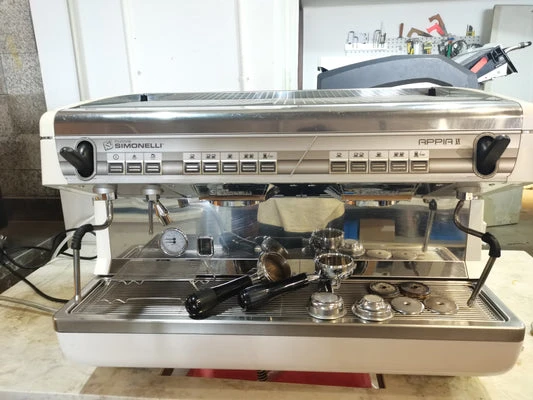 Nuova Simonelli 'Like-New' Commercial Used Coffee Machine（White）