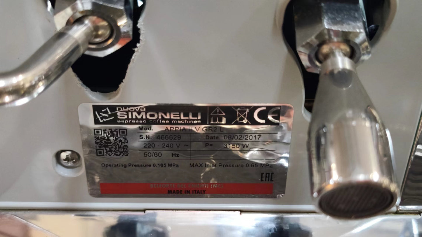 Nuova Simonelli 'Like-New' Commercial Used Coffee Machine（Red）